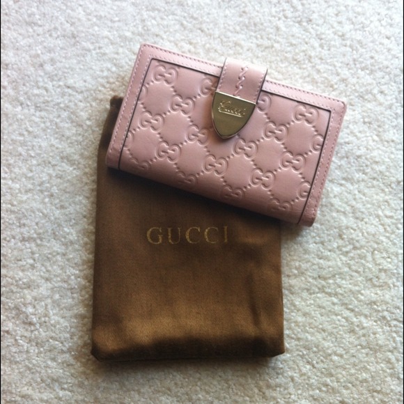 Bundle trade for @klassynsassy!