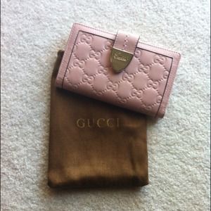 Bundle trade for @klassynsassy!