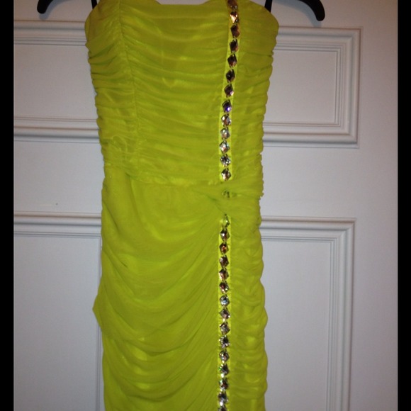 REDUCED "Highlighter yellow" Bebe cocktail!! NWOT
