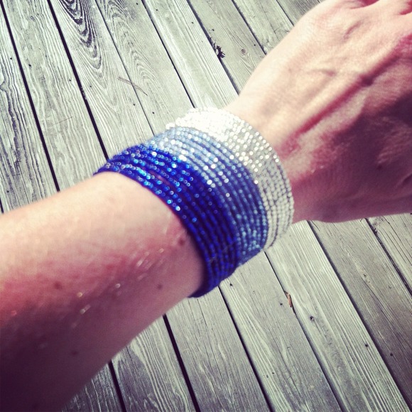 REDUCED!!  Handmade ombré beaded cuff - Picture 2 of 2
