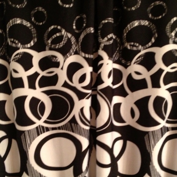 Sold in bundle - Picture 2 of 2