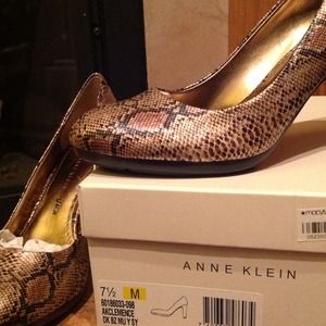 Size 8 Anne Klein Tiger Print High Heals