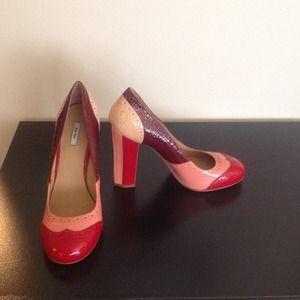 Size 8 Miu Miu pump. Runs smaller to size