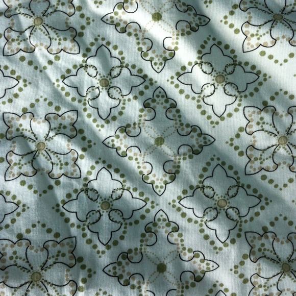 Pretty top - Picture 3 of 3