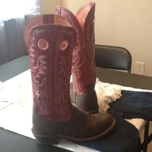 ARIAT Raspberry Red Leather Cowgirl Boots Size 8