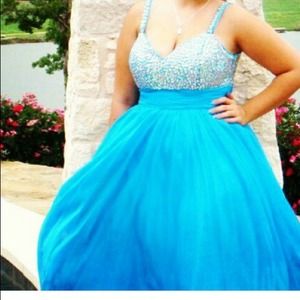 Beautiful prom dress