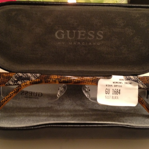 Female Guess frames - Picture 2 of 3