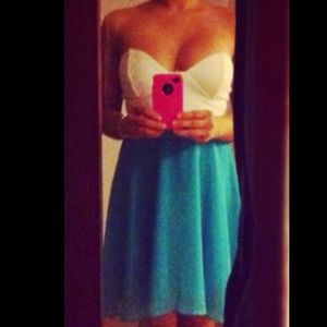 "Tiffany" White & Turquoise Tube dress. Size Small