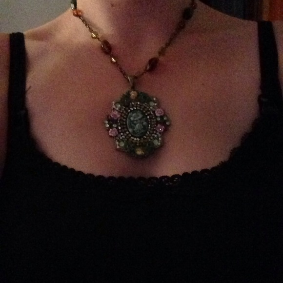 💰SOLD IN BUNDLE💰Vintage necklace - Picture 3 of 3