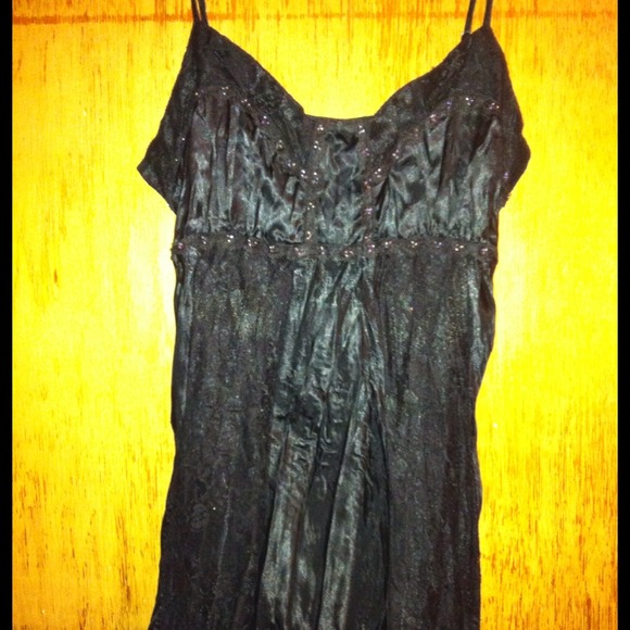 Jr L BLACK SATIN & LACE MACY'S CAMI. $7 alone.