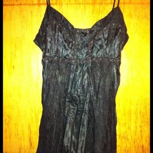 Jr L BLACK SATIN & LACE MACY'S CAMI. $7 alone.