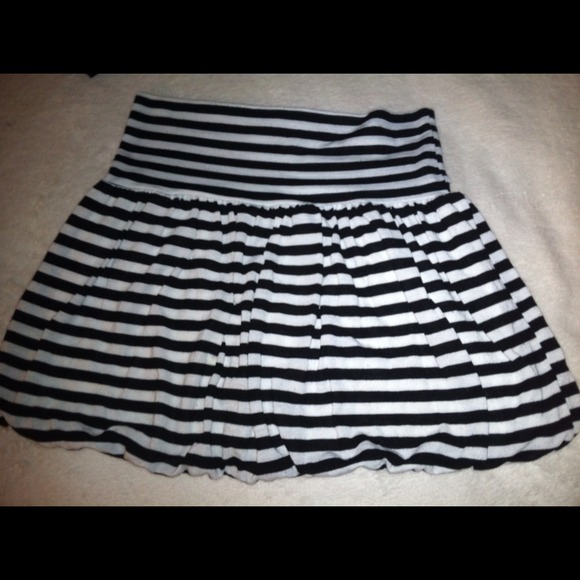 🔴Traded🔴 Striped mini skirt
