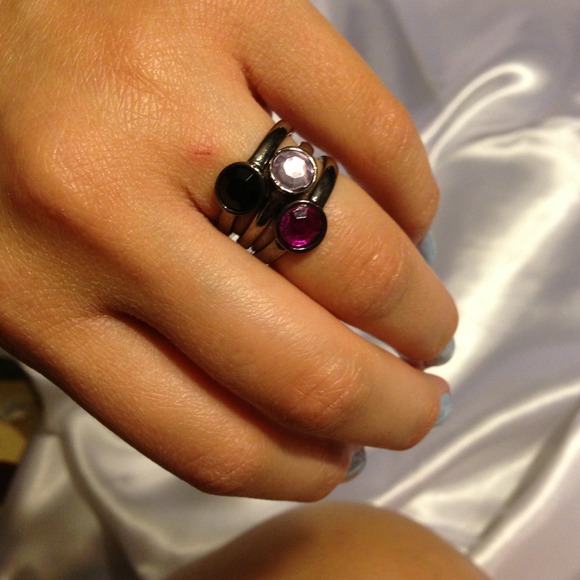 ❌SOLD❌3 piece stackable rings - Picture 2 of 4