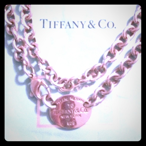 Authentic Tiffany necklace 💕