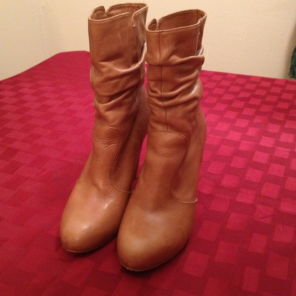 Camel Booties