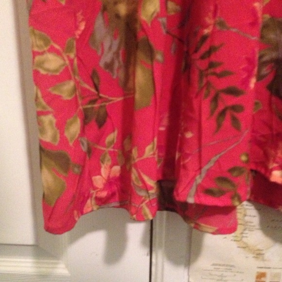 Long floral dress. - Picture 3 of 4