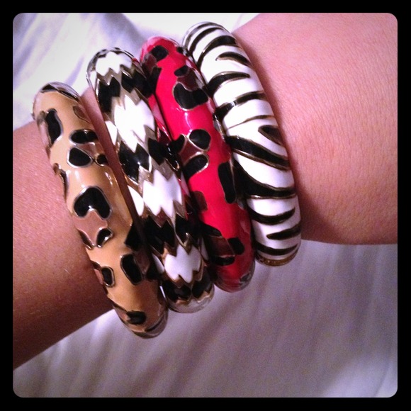 Bangles!!! Original 25 per bangle now 7