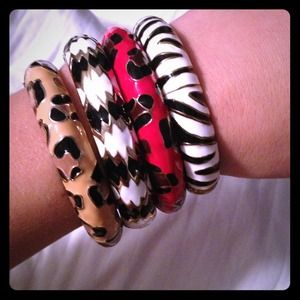 Bangles!!! Original 25 per bangle now 7