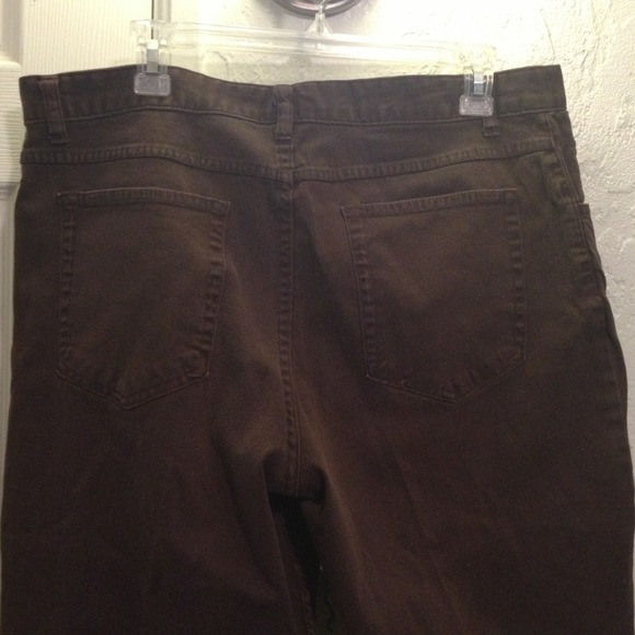 Brown jean-like capris. - Picture 4 of 4