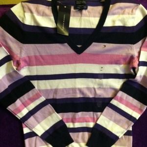 Tommy Hilfiger purple sweatshirt