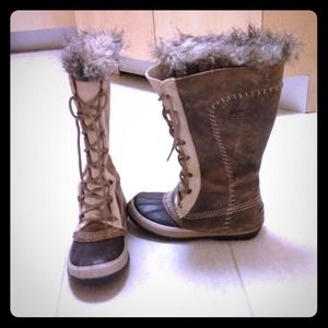 Grey Sorel Cate the Great boots