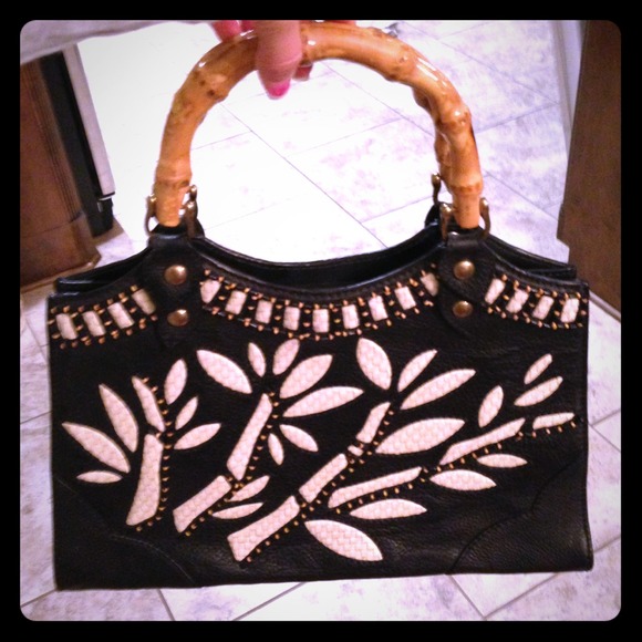 Auth Isabella Fiore handbag with bamboo handles. - Picture 1 of 3