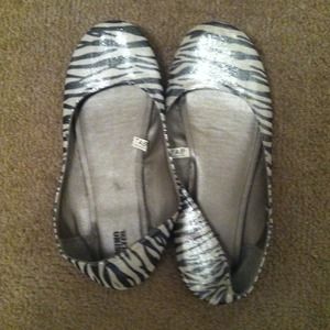 Target brand zebra flats