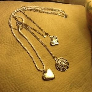 👠🎽👗🌂🎀Three layer necklace..💍💎💍💕💖