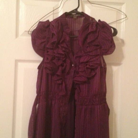 💰💰💰💰💰SOLD💰💰💰💰.Nice purple ruffled dress.