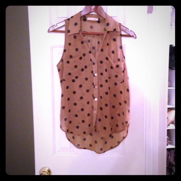 Sleeveless polka dot top