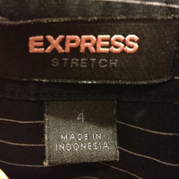 💯Sold💯Express 3/4 sleeve button shirt - Picture 2 of 4