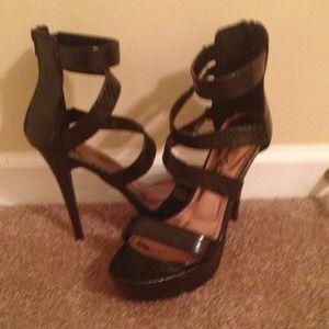 ❗❗❗REDUCED❗❗❗ 6 in stiletto heels!!!