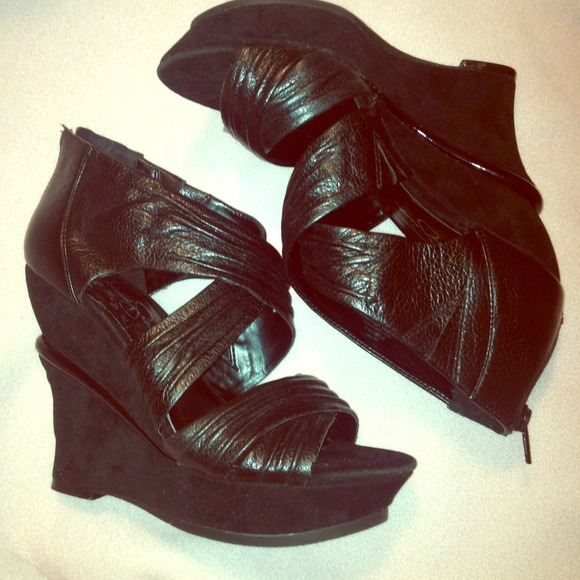 Jessica Simpson double wedge heels