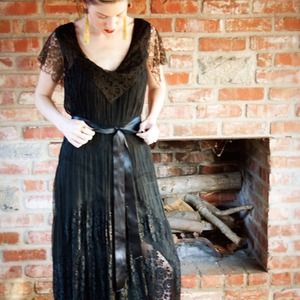 Exquisite authentic vintage 1920s dress.