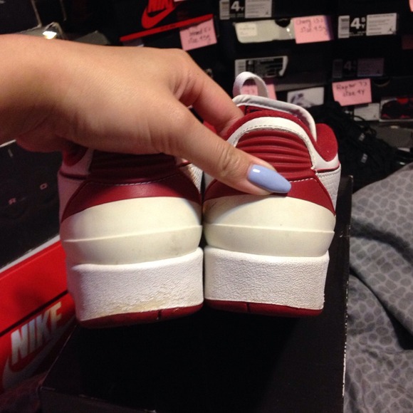 Jordan 2s - Picture 4 of 4