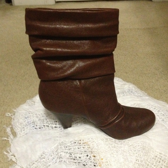 Jessica Simpson real leather boots. Worn once. - Picture 4 of 4