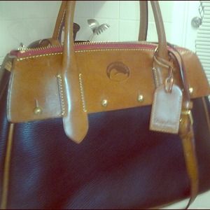 Dooney & Bourke purse