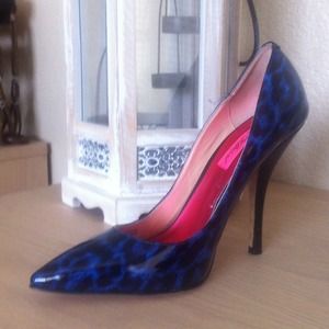 Betsy Johnson heals. Never worn. Too small :(