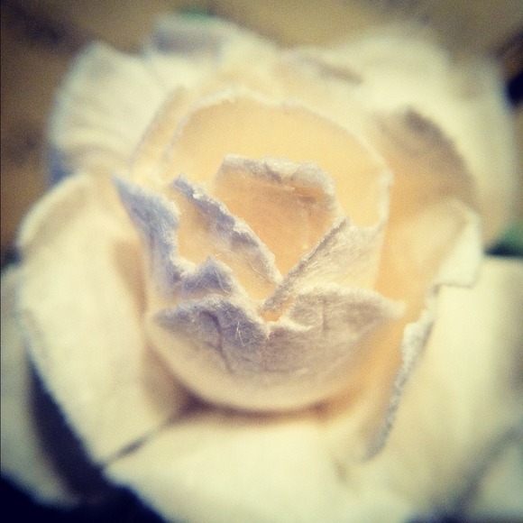 Rose Bobby Pin - Picture 2 of 3
