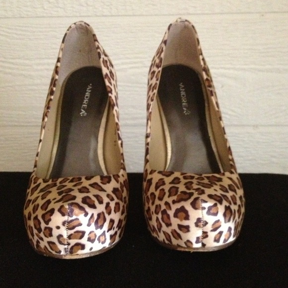 Andrea leopard heels - Picture 2 of 3