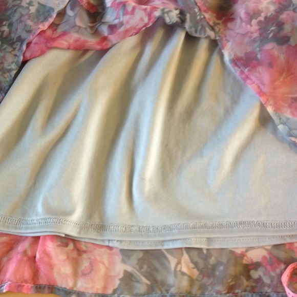 🎀Host Pick 2/5🎀Charlotte Russe floral Mini Skirt - Picture 4 of 4