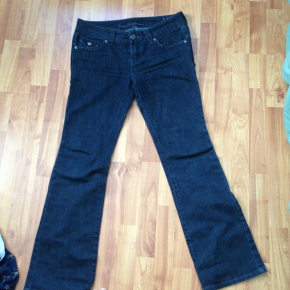 Guess jeans. Black Size 30. Only worn once! - Picture 2 of 3
