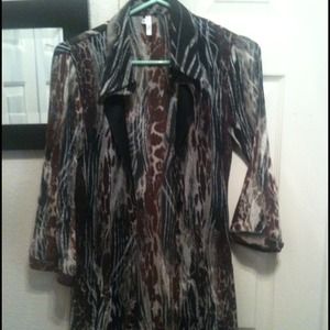Brand New LINDI long sleeved blouse