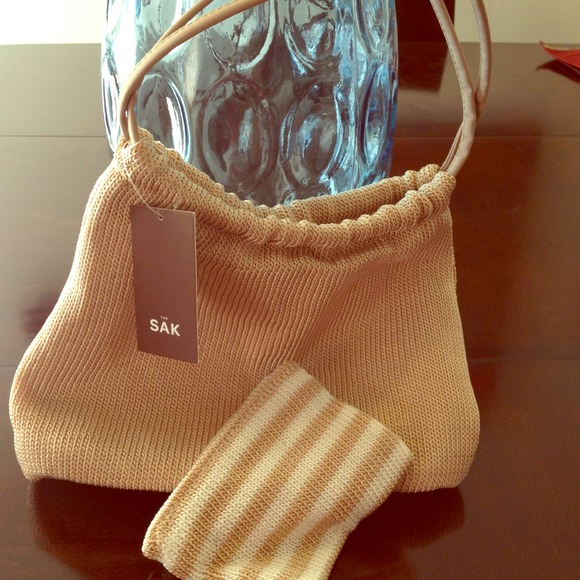 REDUCED!! The Sak purse w/ coin purse