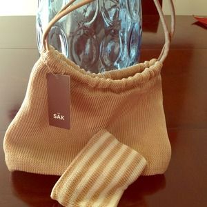 REDUCED!! The Sak purse w/ coin purse