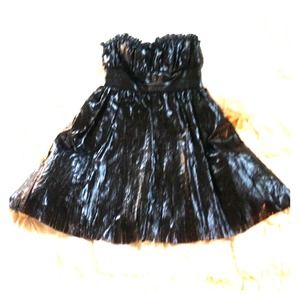 BeBe super shiny strapless party dress