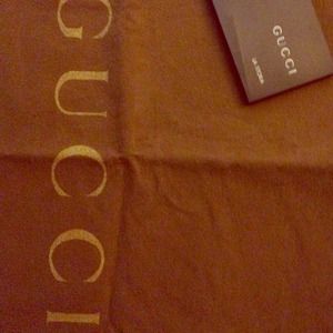 Authentic blk Gucci handbag.