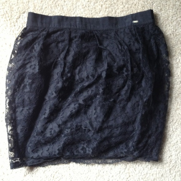 🎉🎉SOLD🎉🎉Obey skirt