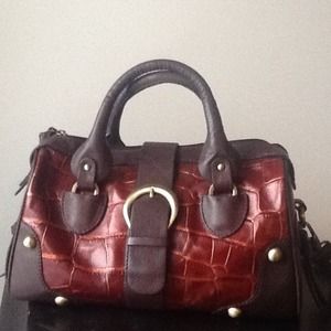 Genuine leather handbag