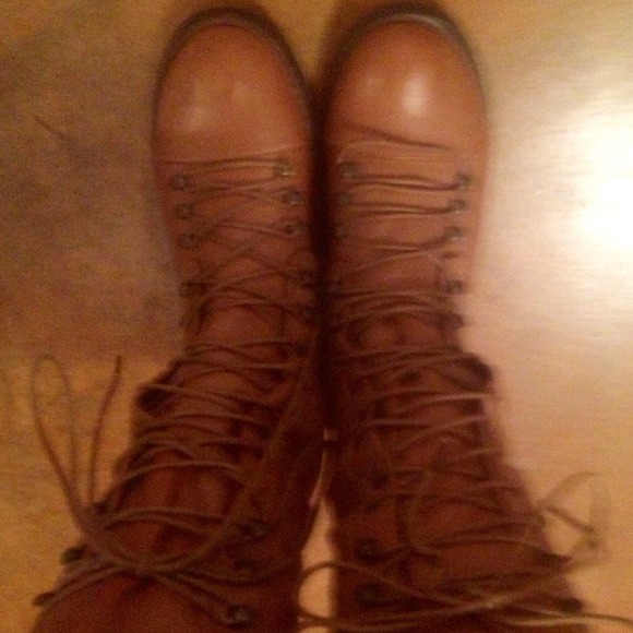 Combat boots